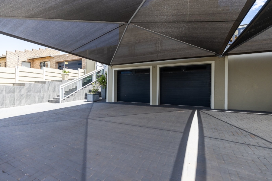 4 Bedroom Property for Sale in Bluewater Bay Eastern Cape
